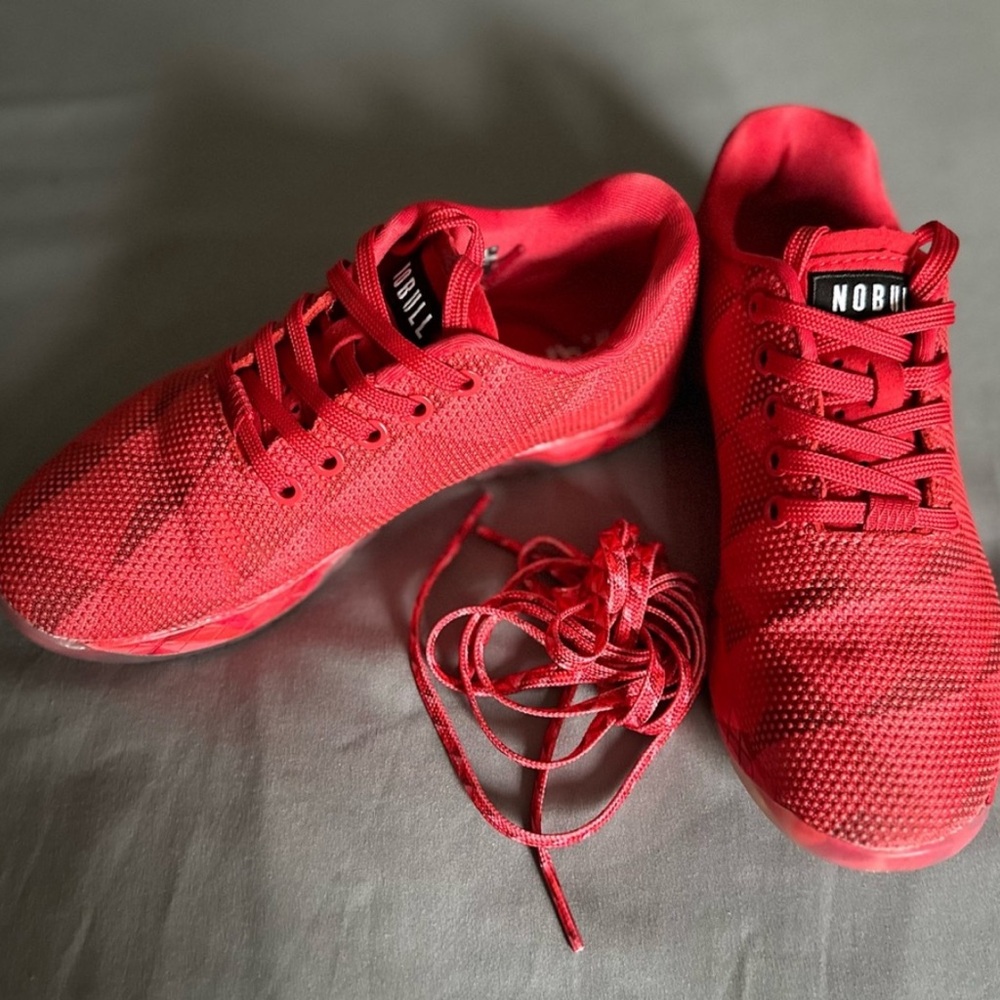 AUTHENTIC NO BULL RED PRISM US SIZE 7.5 in EUC worn once